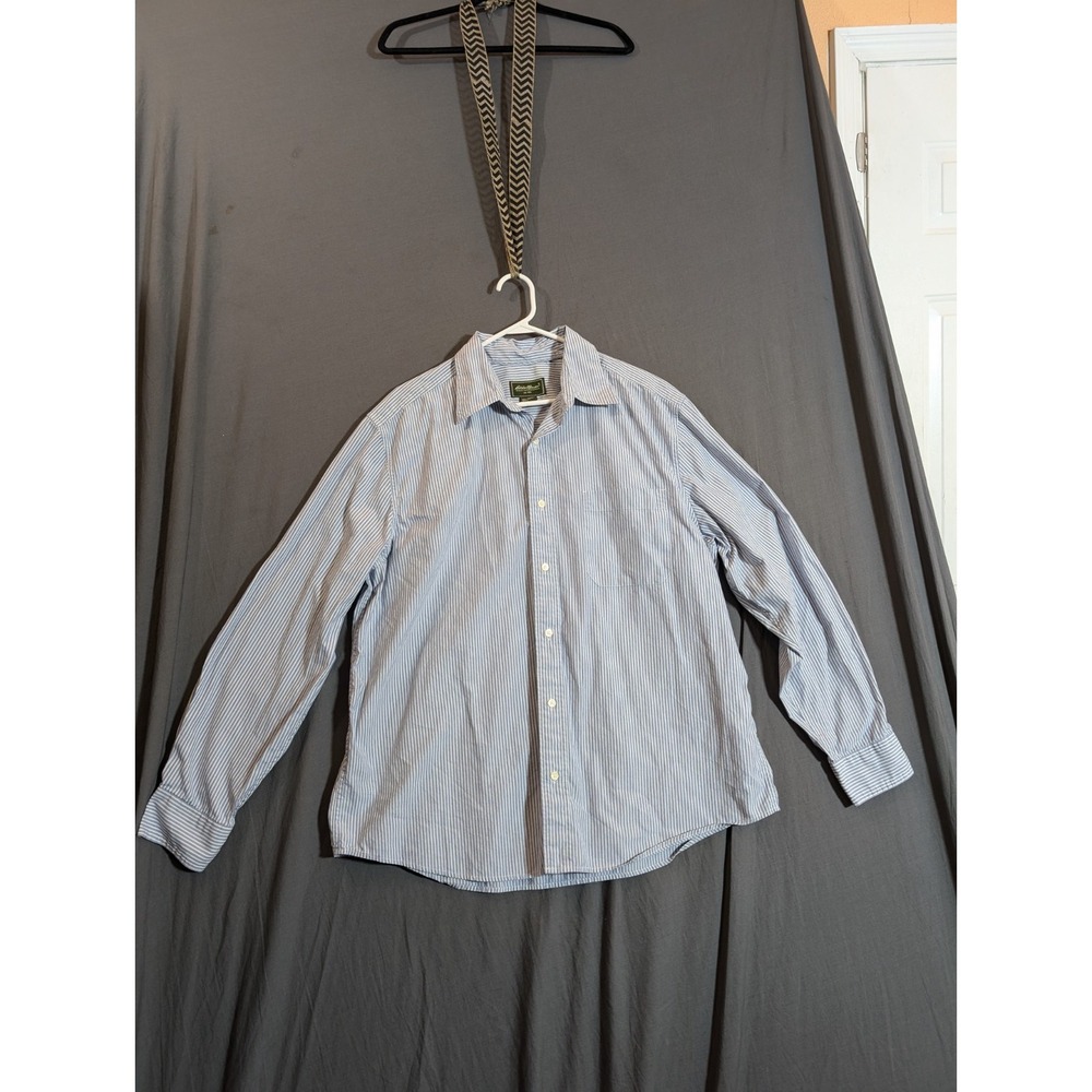 Eddie Bauer Men's Long Sleeve Gray and White Strips Size Large Button Down